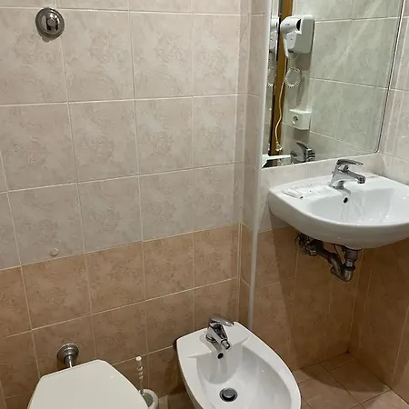 Renting 4*